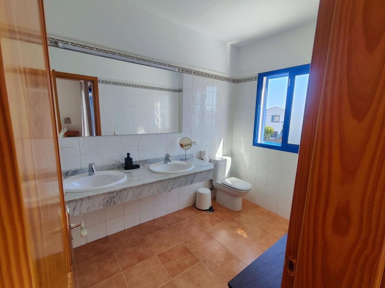Villa Valperal, Piscina Climatizada Aire Acondicionado Posicion Estrategica!! Playa Blanca  Esterno foto